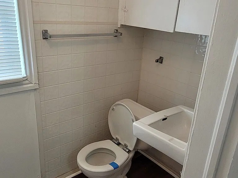 2419 McKinley Ave #A — Photo 6