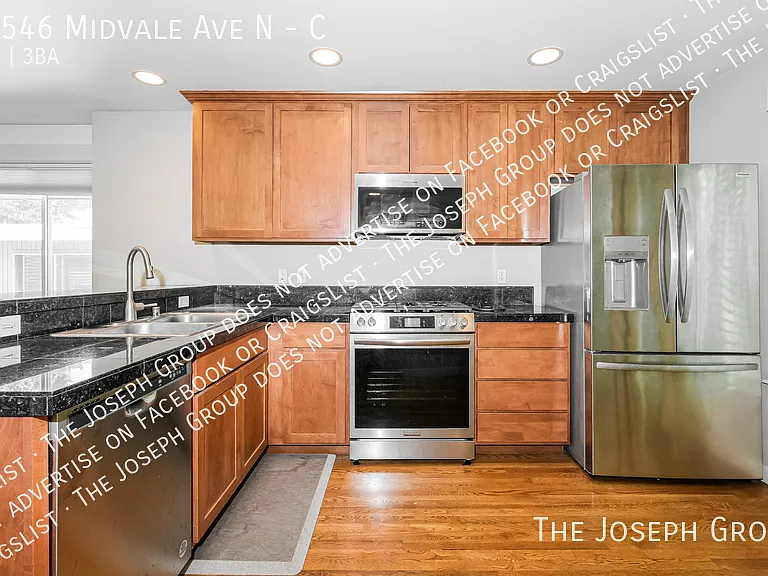 10546 Midvale Ave N #C — Photo 9
