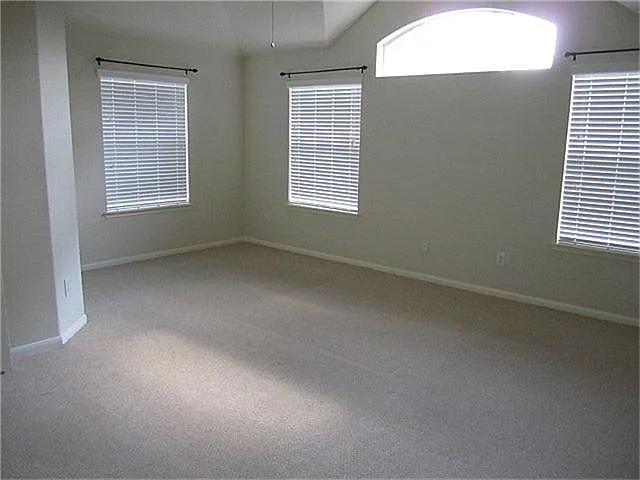15007 Waverly Cyn — Photo 7