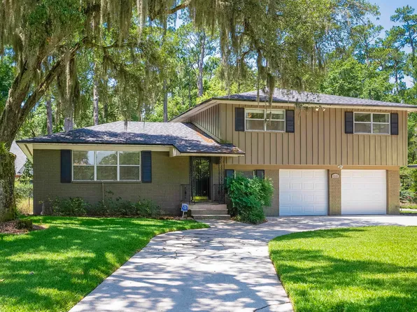 4538 Ortega Farms Cir, Jacksonville, FL 32210