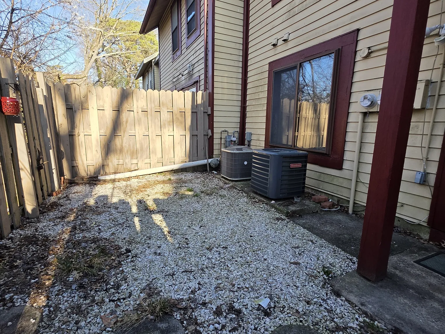 122 Chelsea Circle - 1 — Photo 2