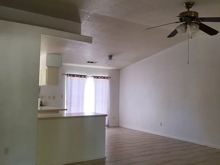 1166 Sherry Ct — Photo 2