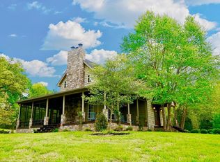 320 Blockhouse Ln, Manitou, KY 42436