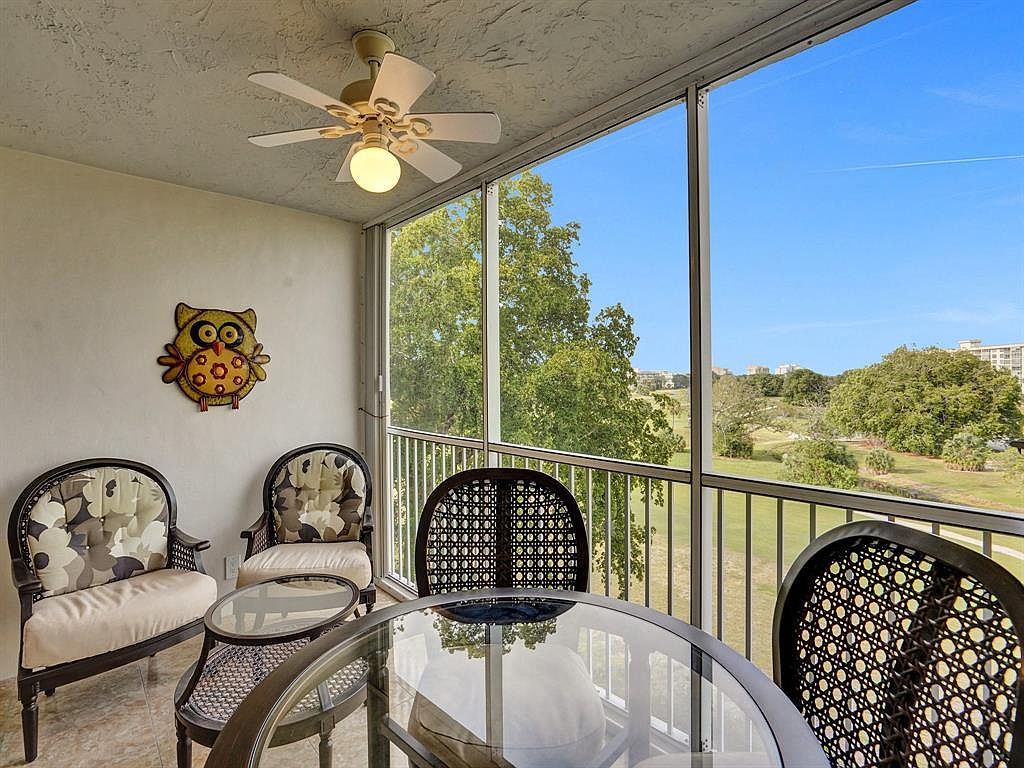 2901 S Palm Aire Dr #507