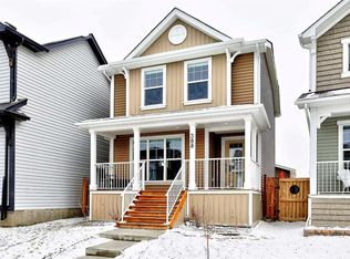 388 W Auburn Crest Way SE, Calgary, AB T3M 1P9