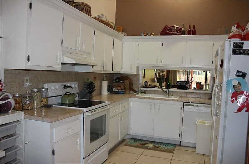 2nd image of 556 NE 199th Ln