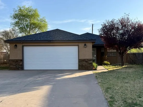 1003 Sun Ct, Portales, NM 88130