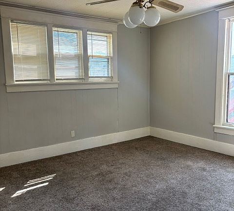4th image of 507 4th Ave S #1