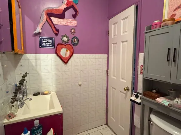 839 Halsey Street image 10 of 14