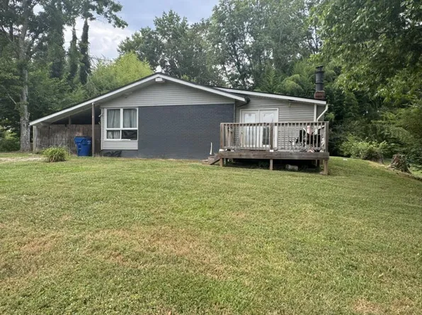 184 Westview Dr, Mount Airy, NC 27030