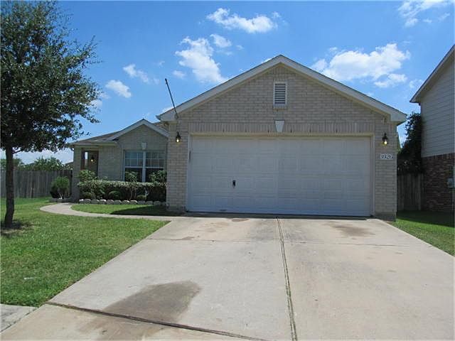 1st image of 3926 Brook Garden Ln