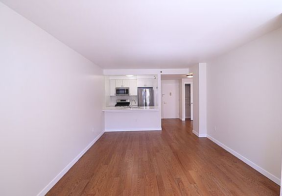 3rd image of 7525 153rd St APT 148