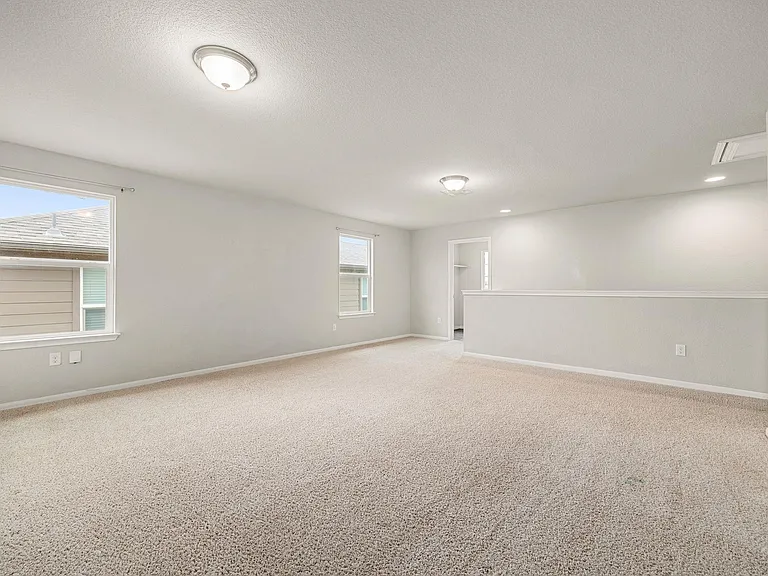 13925 Heywood Dr — Photo 28
