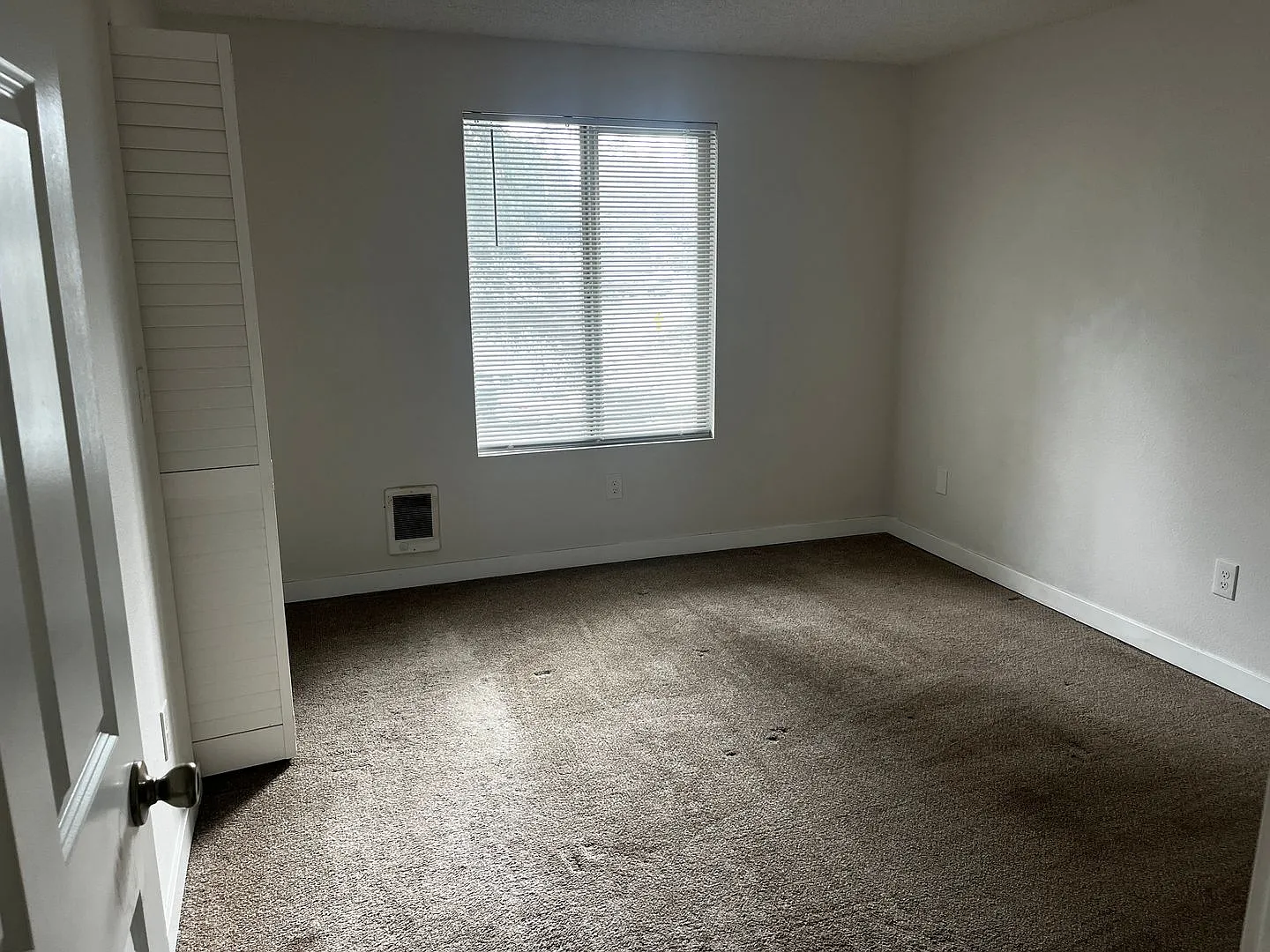 Parkwood Apartments — Photo 4