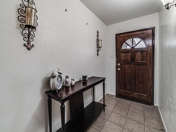 2nd image of 1121 California Trl