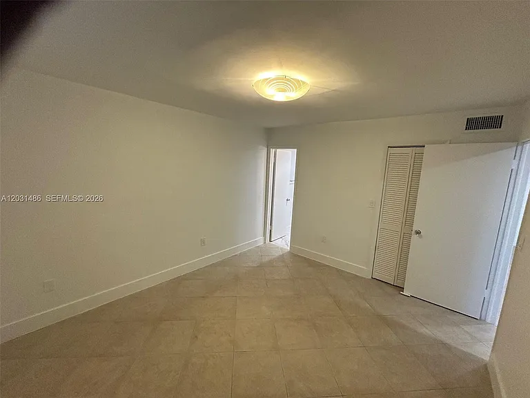 2920 SW 28th Ter #202 — Photo 9