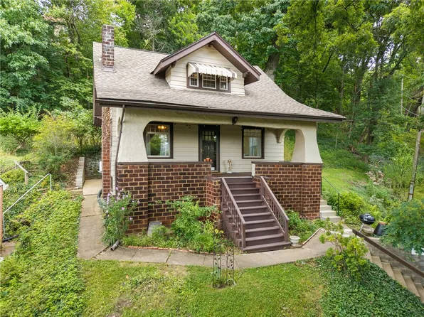 398 Union Ave, Crafton, PA 15205