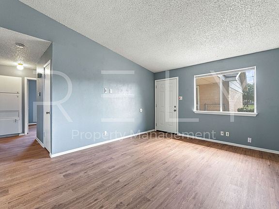 5th image of 409 E Janis Dr #B