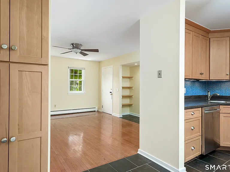 54 Willieb St #B — Photo 7
