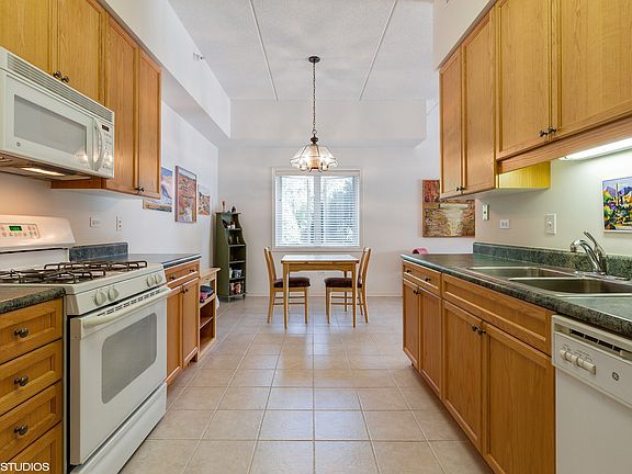 3rd image of 6815 N Milwaukee Ave APT 110