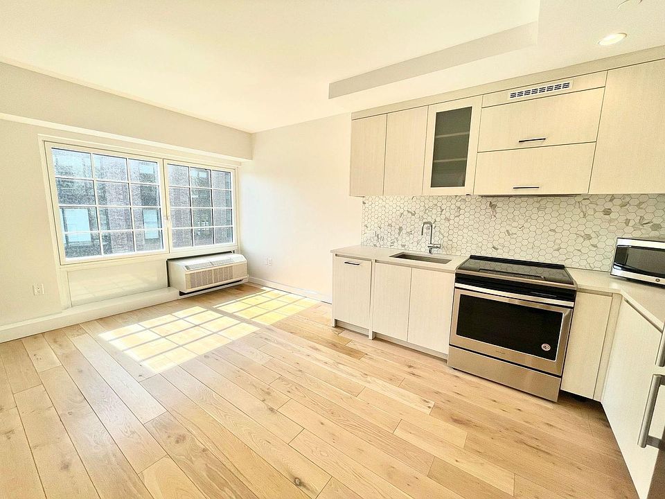 1st image of 555 Waverly Ave APT 4T
