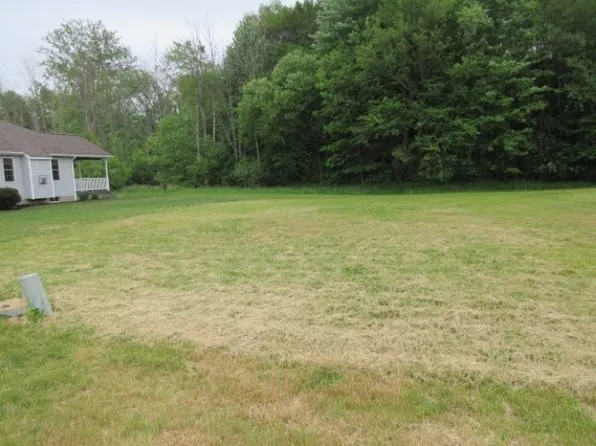 7051 Sandy Trl, Erie, PA 16510