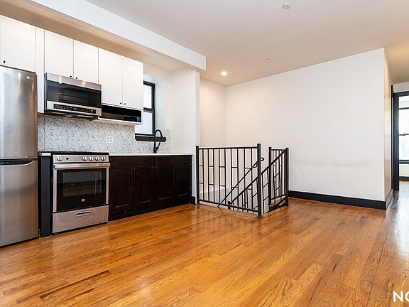 3rd image of 221 Martense St #2B