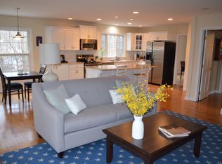332 Rowayton Ave, Norwalk, CT 06853