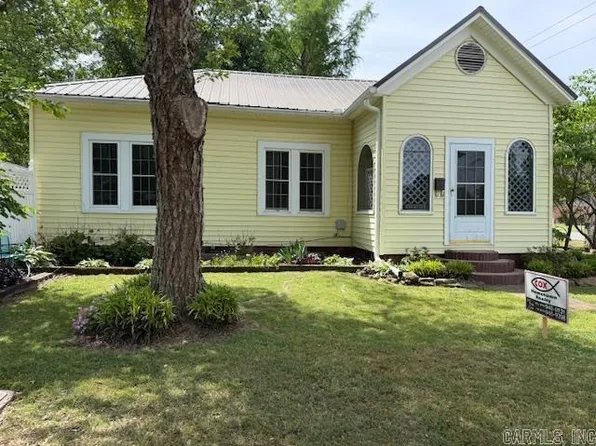 1301 S Buerkle St, Stuttgart, AR 72160