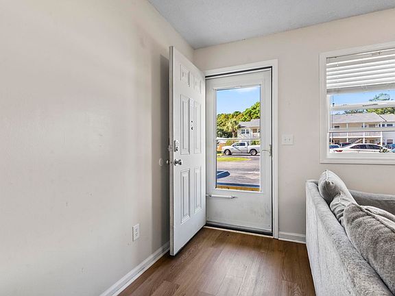 4th image of 4150 Horseshoe Rd N APT 33