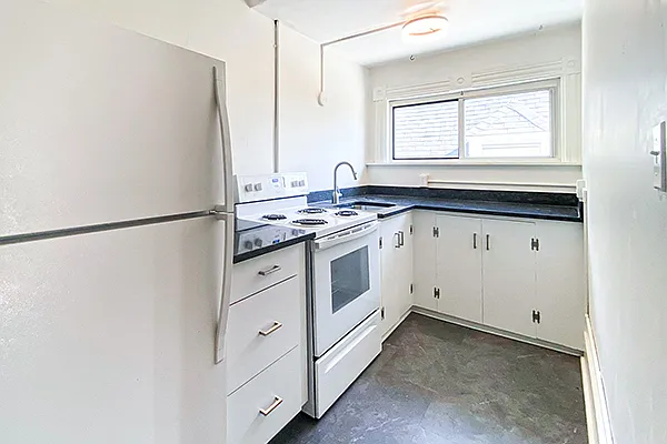 52 Albemarle Pl #17 — Photo 5