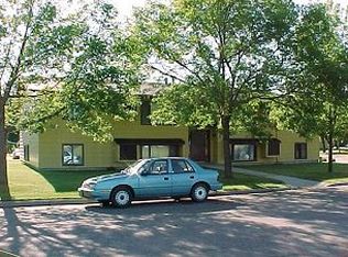 525 10th Ave SE APT 201, Valley City, ND 58072
