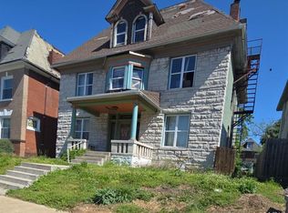 5045 Raymond Ave, Saint Louis, MO 63113