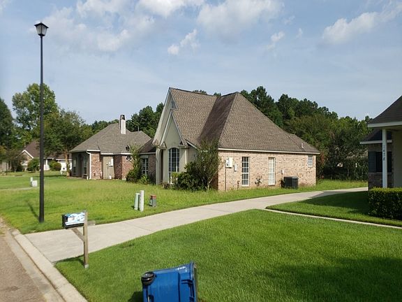 2nd image of 1480 Basswood Dr