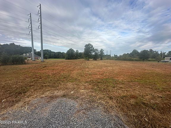 2nd image of 432 Mermentau Rd