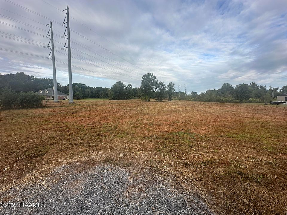 2nd image of 432 Mermentau Rd