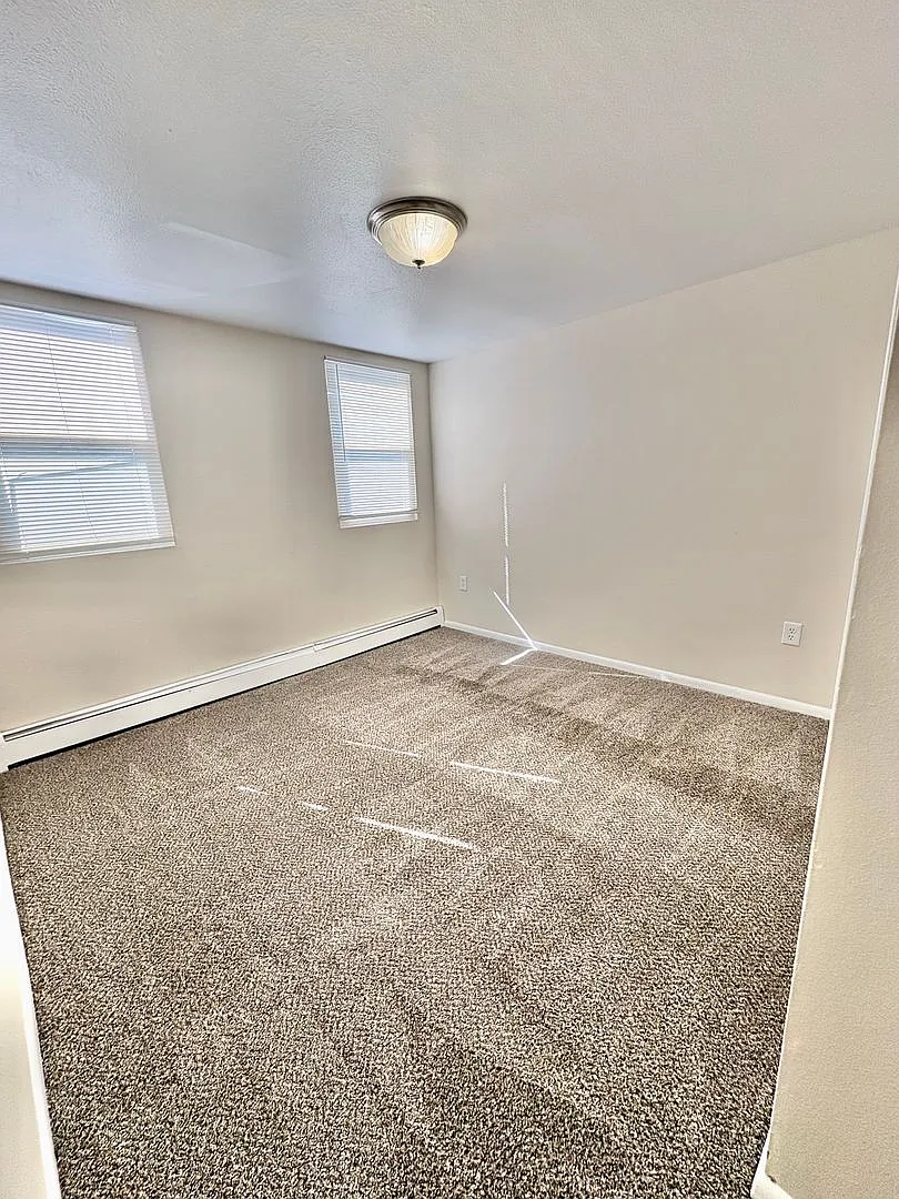 1225 Yosemite St — Photo 4