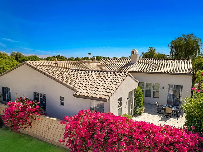 79700 Desert Willow St — Photo 8