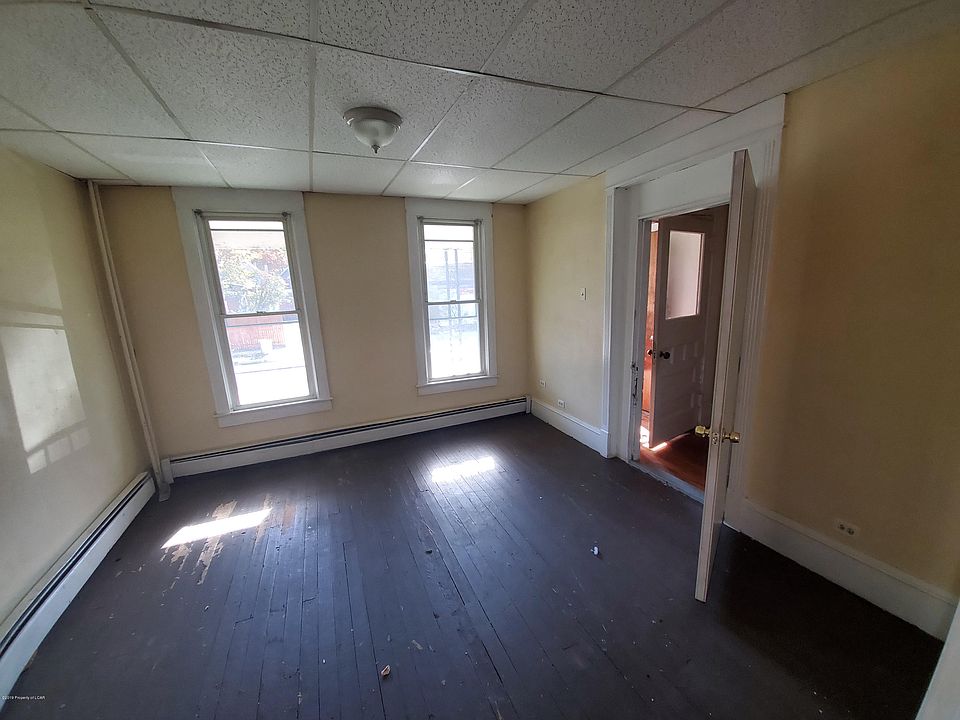 32 Wyoming St, Wilkes Barre, PA 18702 Zillow