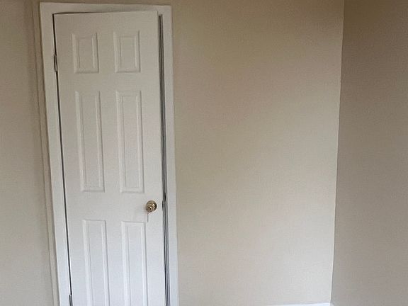 3rd image of 18 Gunther Pl Floor 2
