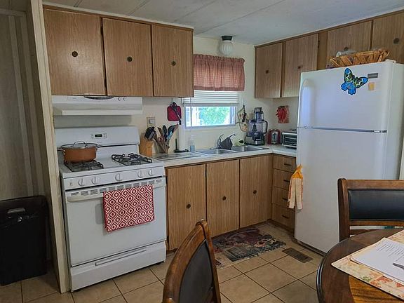 2nd image of 39701 Sweetgum Ave