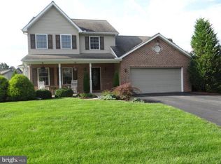 210 Beechwood Ln, Chambersburg, PA