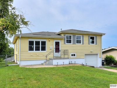 7709 Seward St, Omaha, NE, 68114