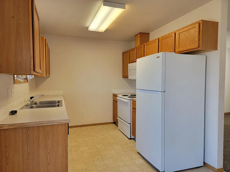 4001 Hickman St — Photo 4