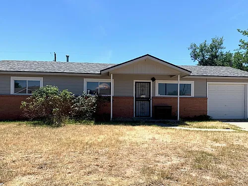 1804 Cord St Photo 1