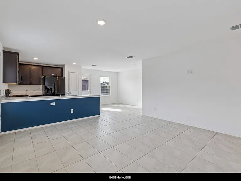 8408 Hollow Bend St — Photo 6