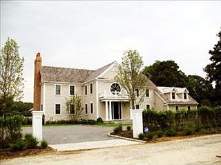 1st image of 11 Roberts Ln