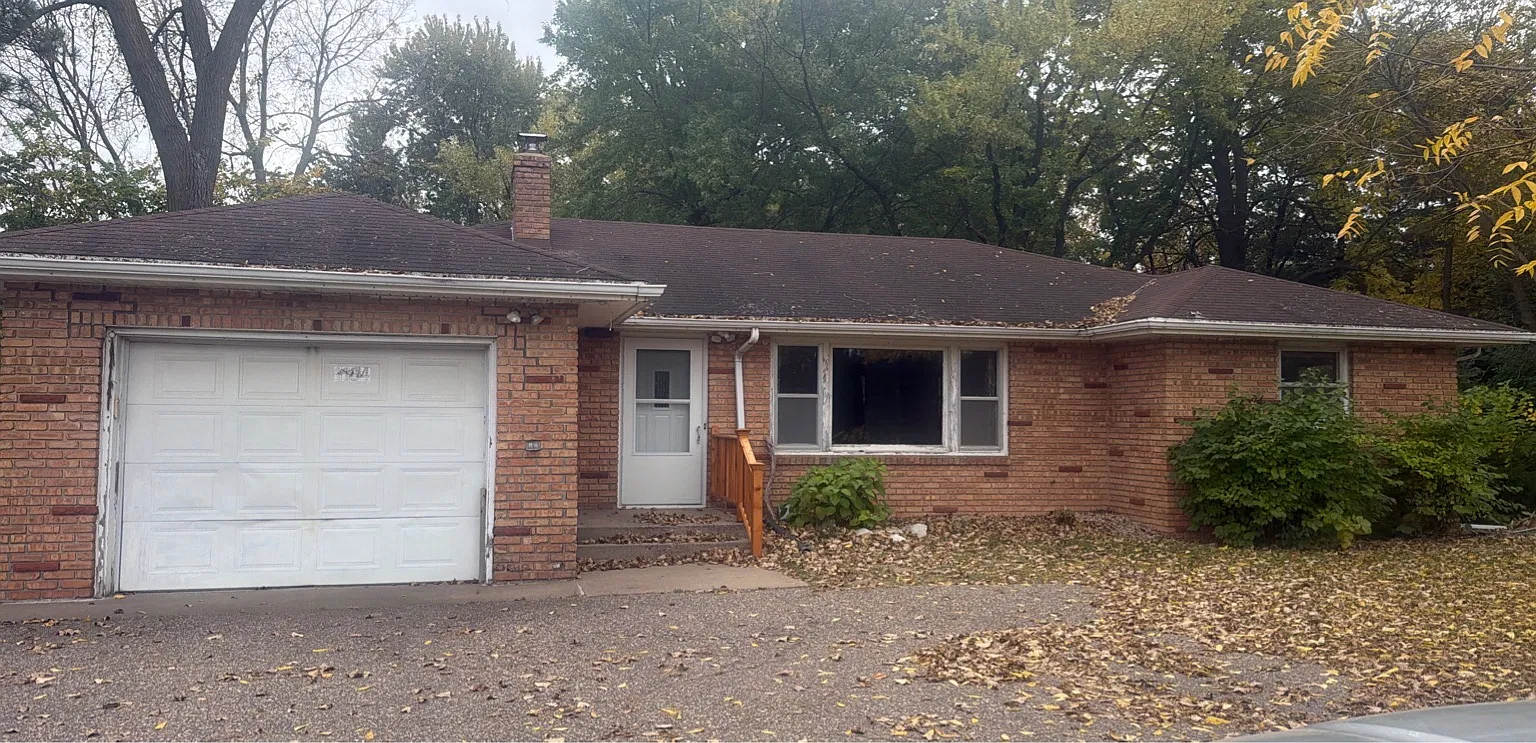 1184 Highway 96 West - 1 — Photo 2