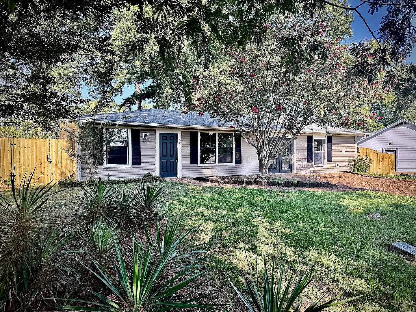 Newly Renovated 3 bed home in Madison County Schools — Photo 1