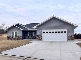 409 Rolling Hills Ave, Ord, NE 68862